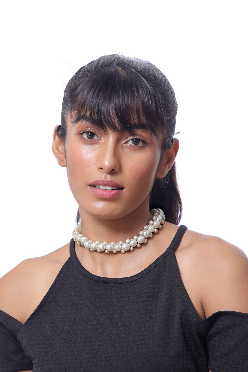 Pearl Choker Love